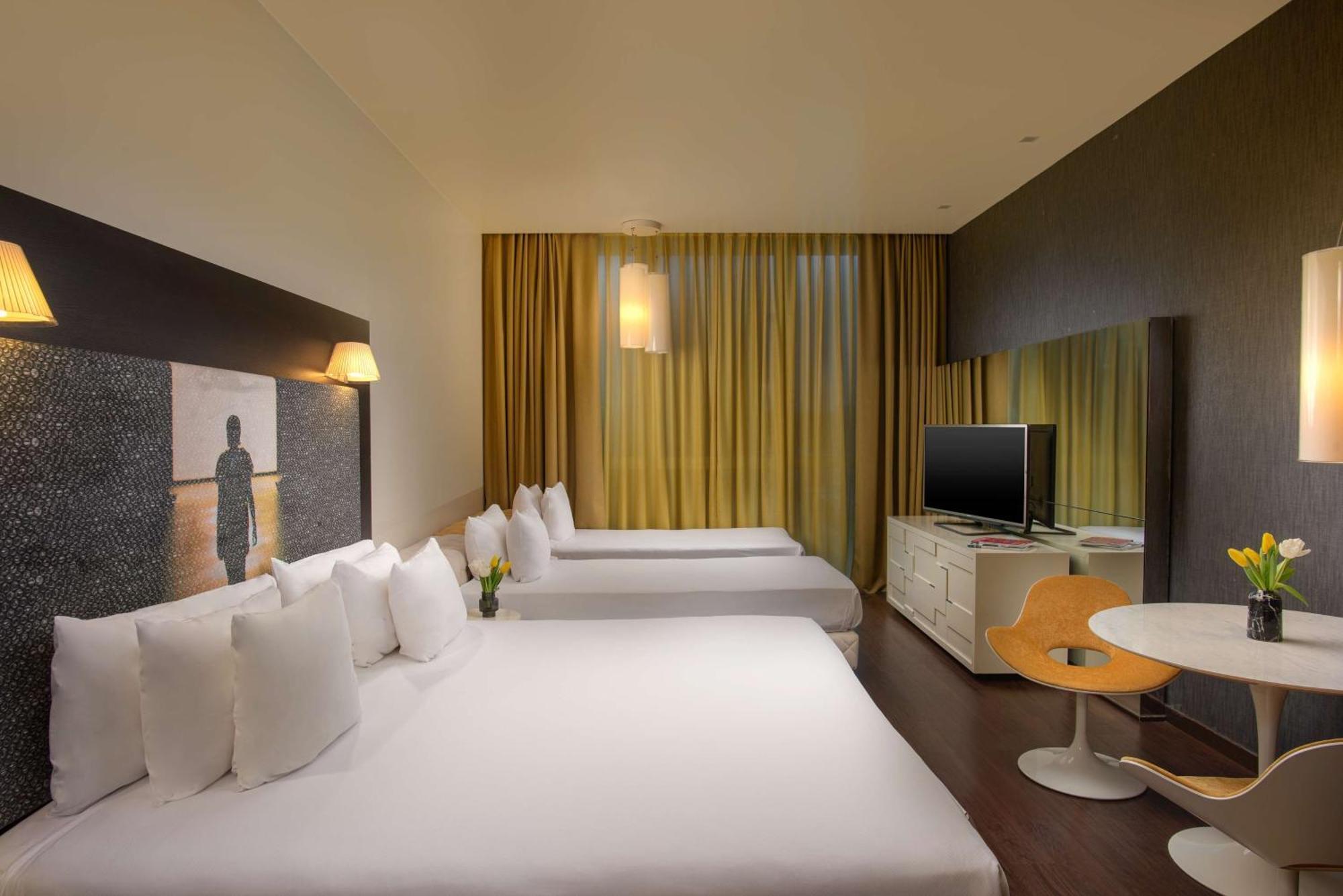 Nhow Friends and Family Room (2 Adults + 1 Child)